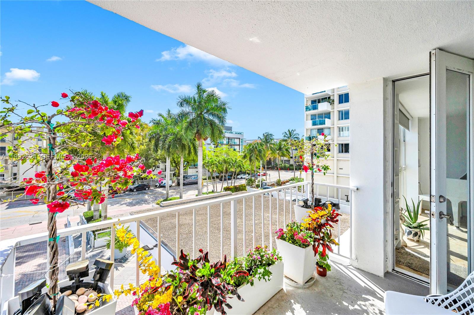 BAYVIEW TERR CONDO - Residential