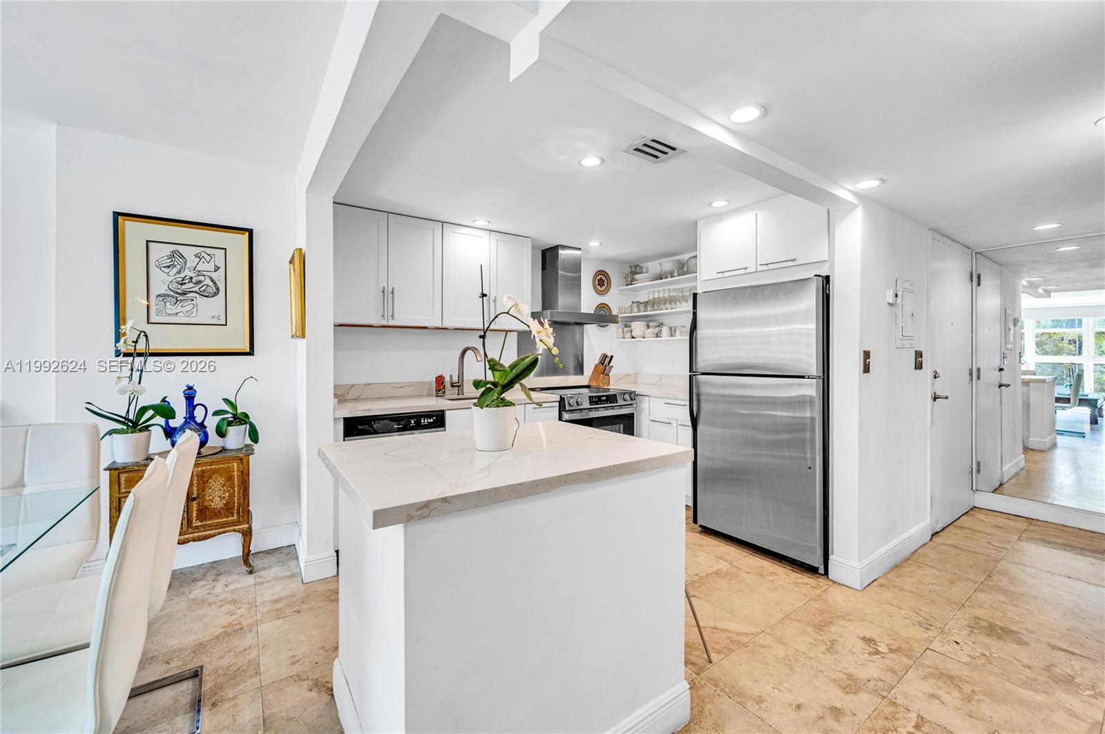 BAYVIEW TERR CONDO - Residential