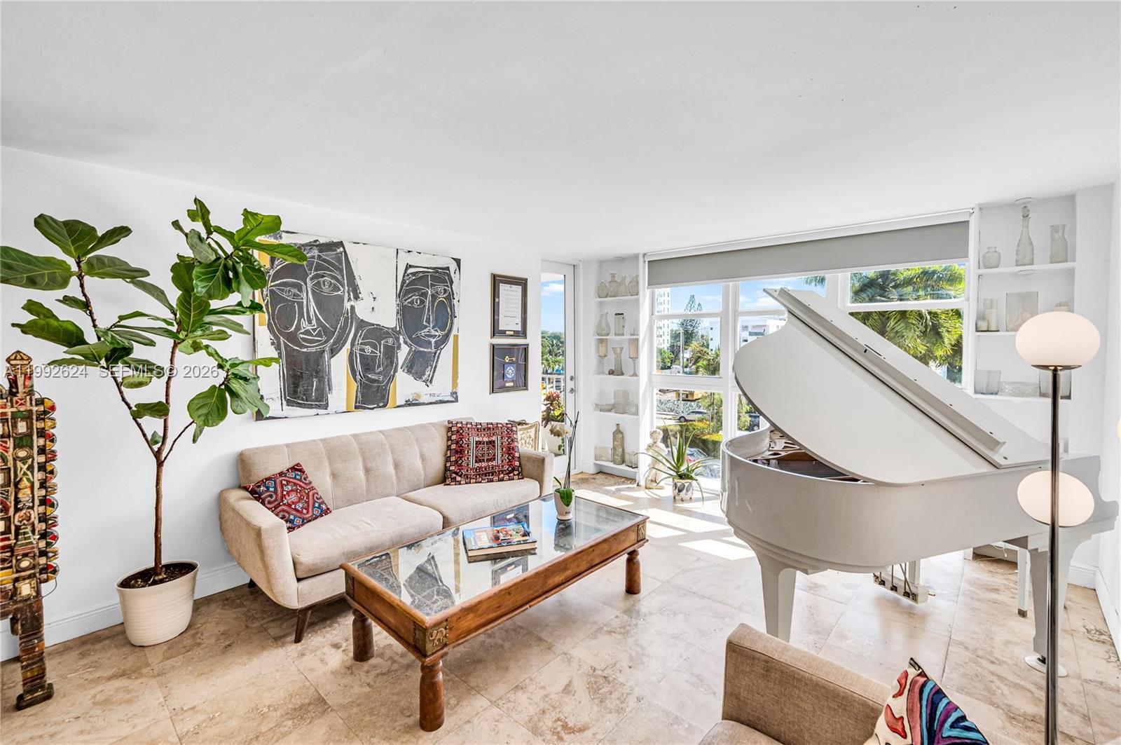 BAYVIEW TERR CONDO - Residential
