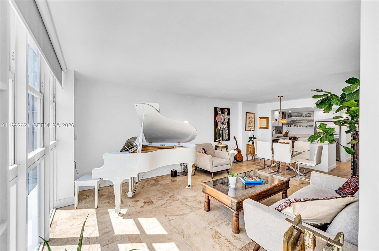 BAYVIEW TERR CONDO - Residential