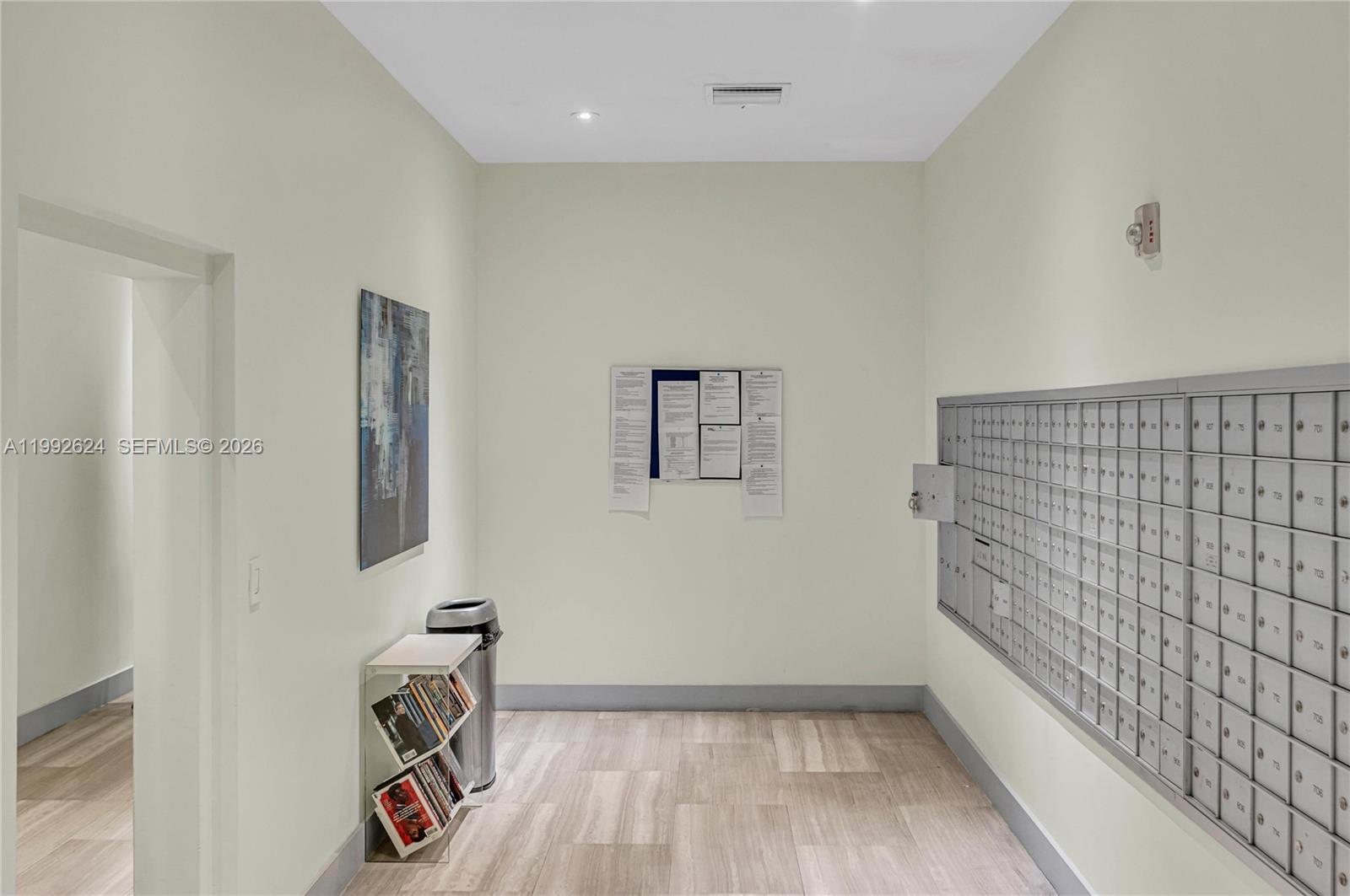 BAYVIEW TERR CONDO - Residential