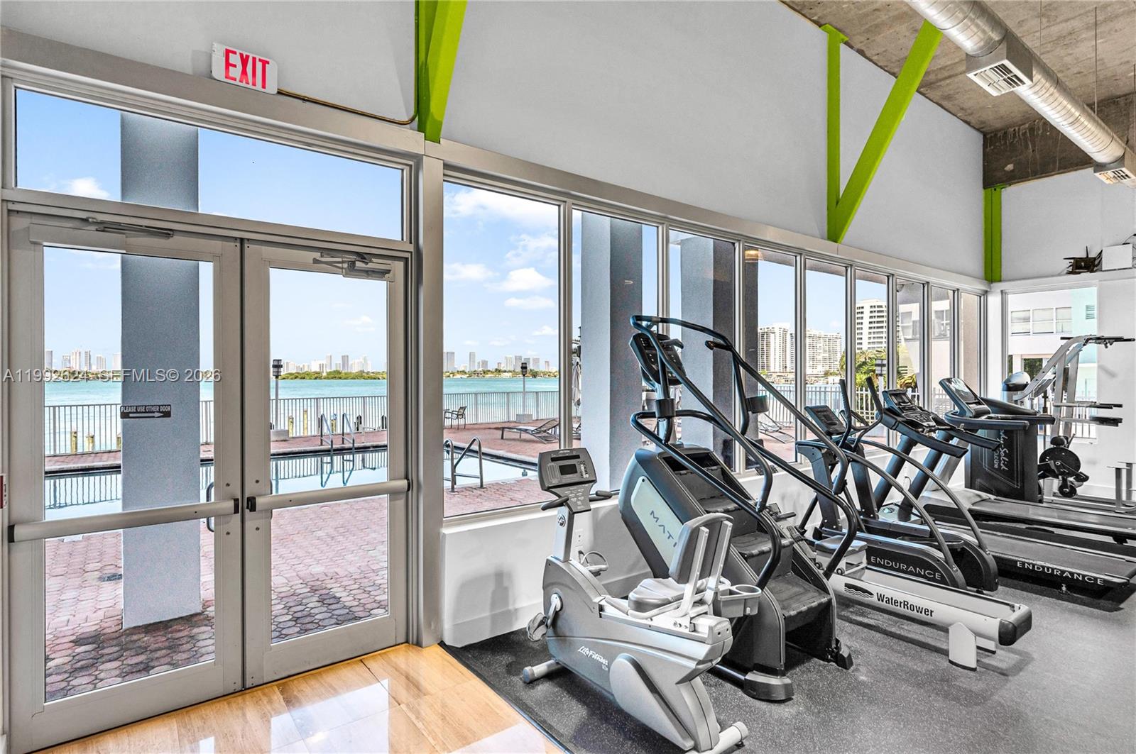BAYVIEW TERR CONDO - Residential