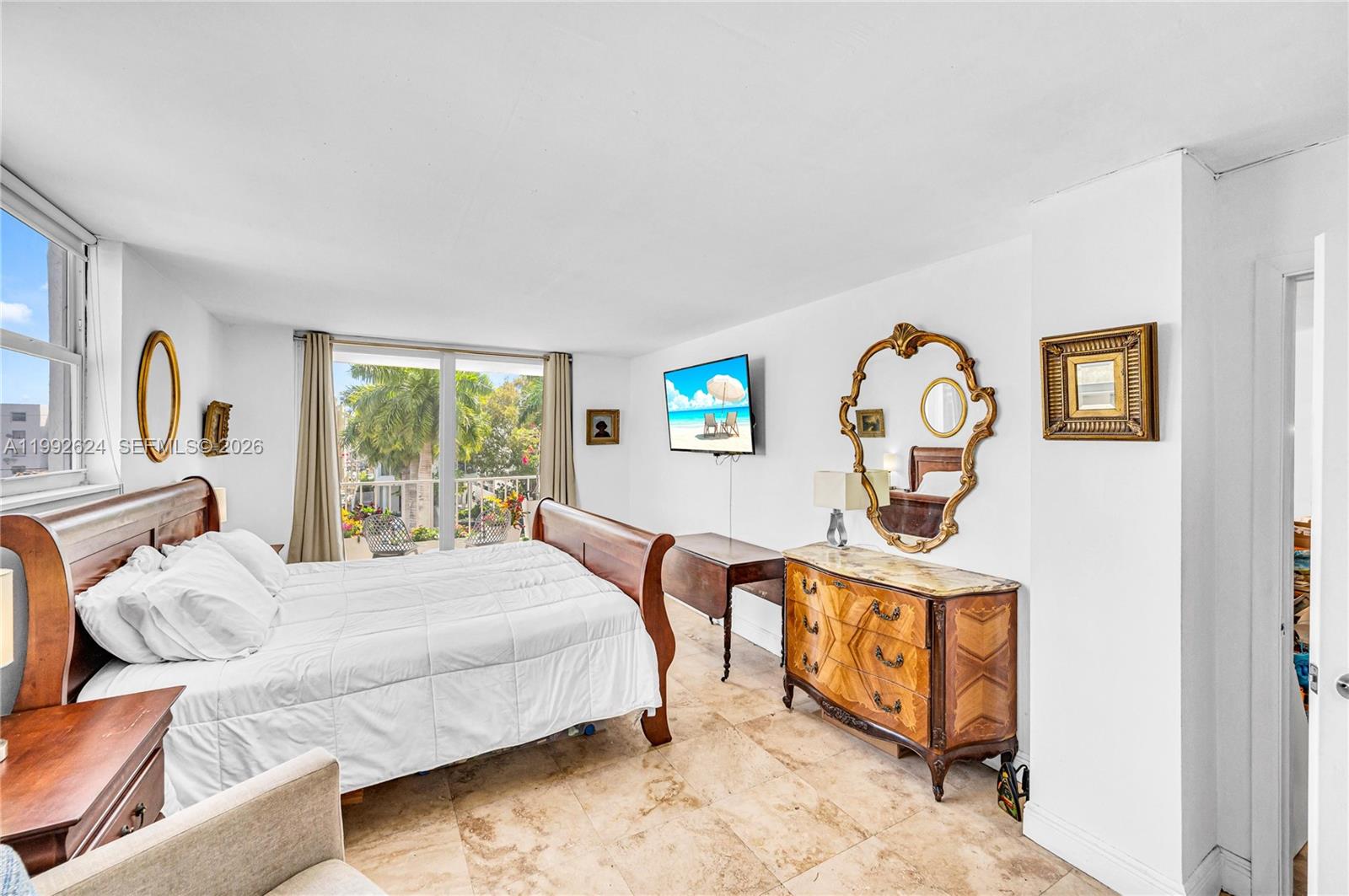 BAYVIEW TERR CONDO - Residential
