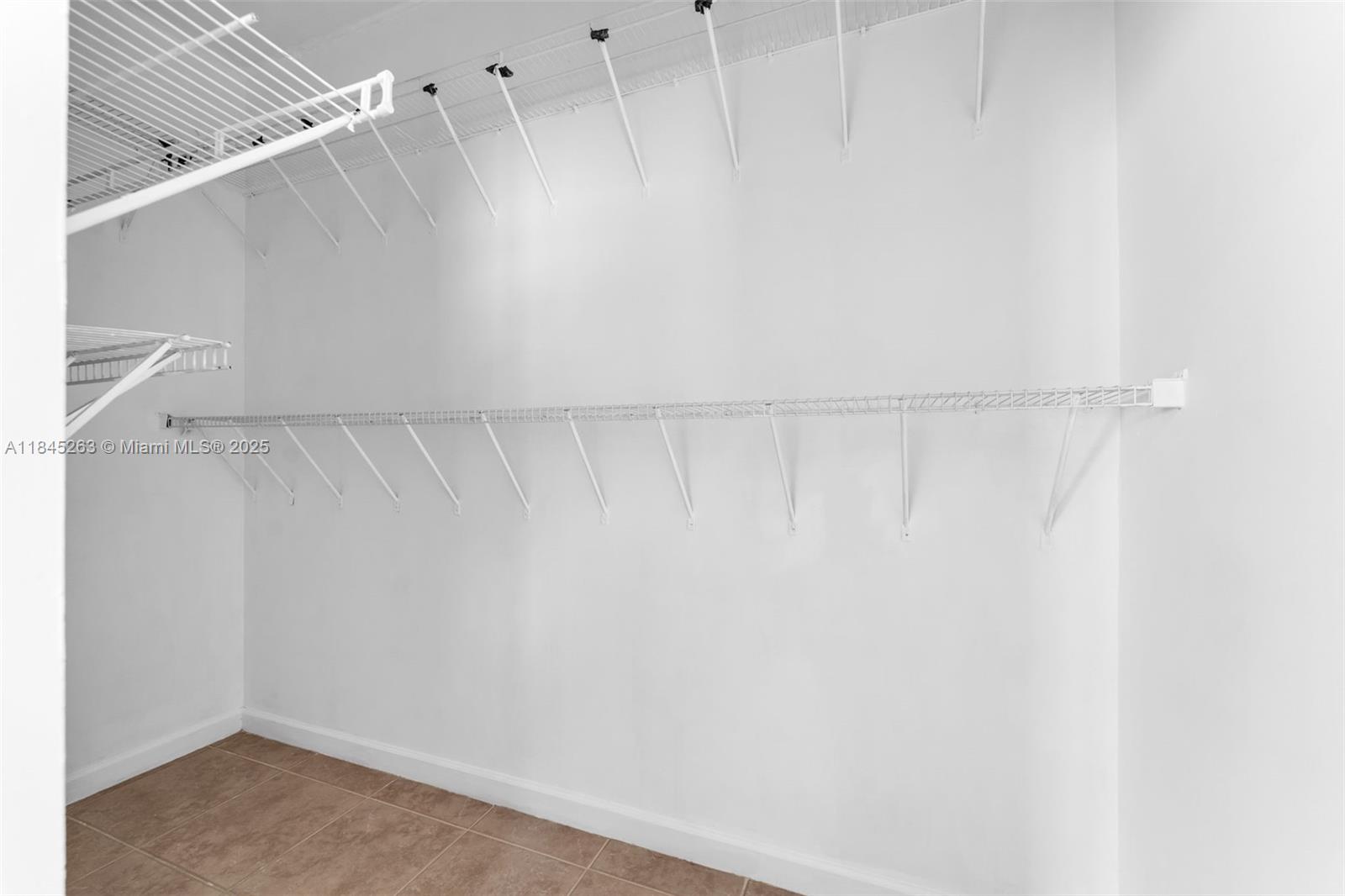 MILON VENTURE - Residential