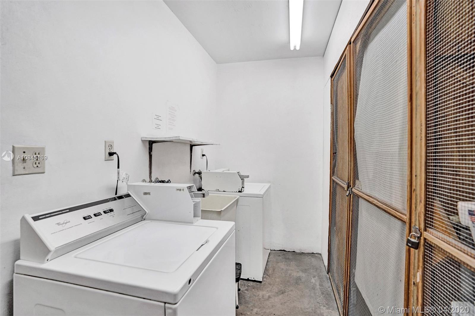 ELDORADO COUNTRY CLUB TOW - Residential Lease