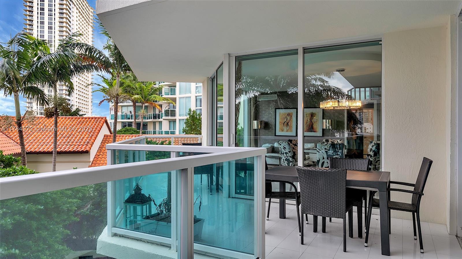 ST TROPEZ ON THE BAY II C - Residential