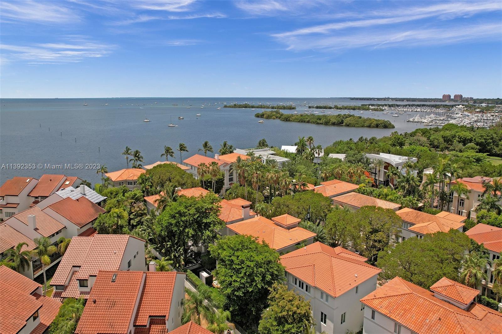 BAYSHORE VILLAS - Residential