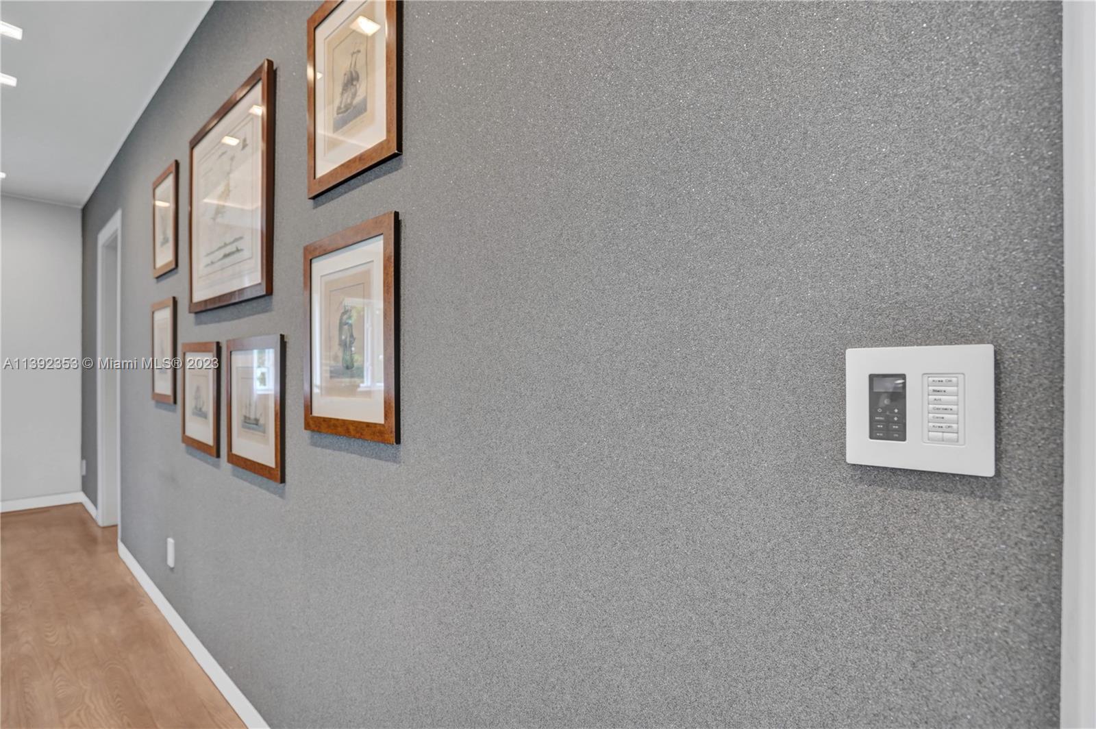 BAYSHORE VILLAS - Residential