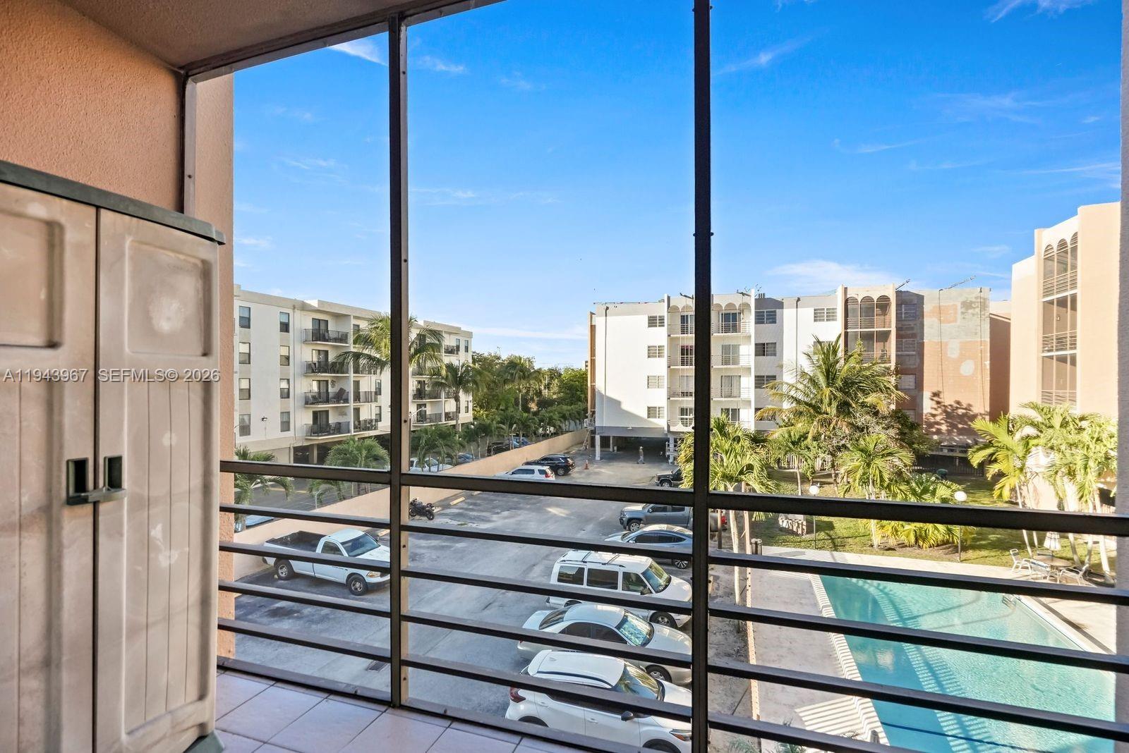 WESTLAND SOUTH CONDO - Residential