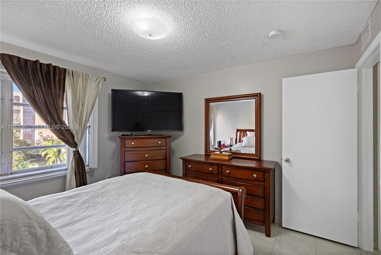 WESTLAND SOUTH CONDO - Residential