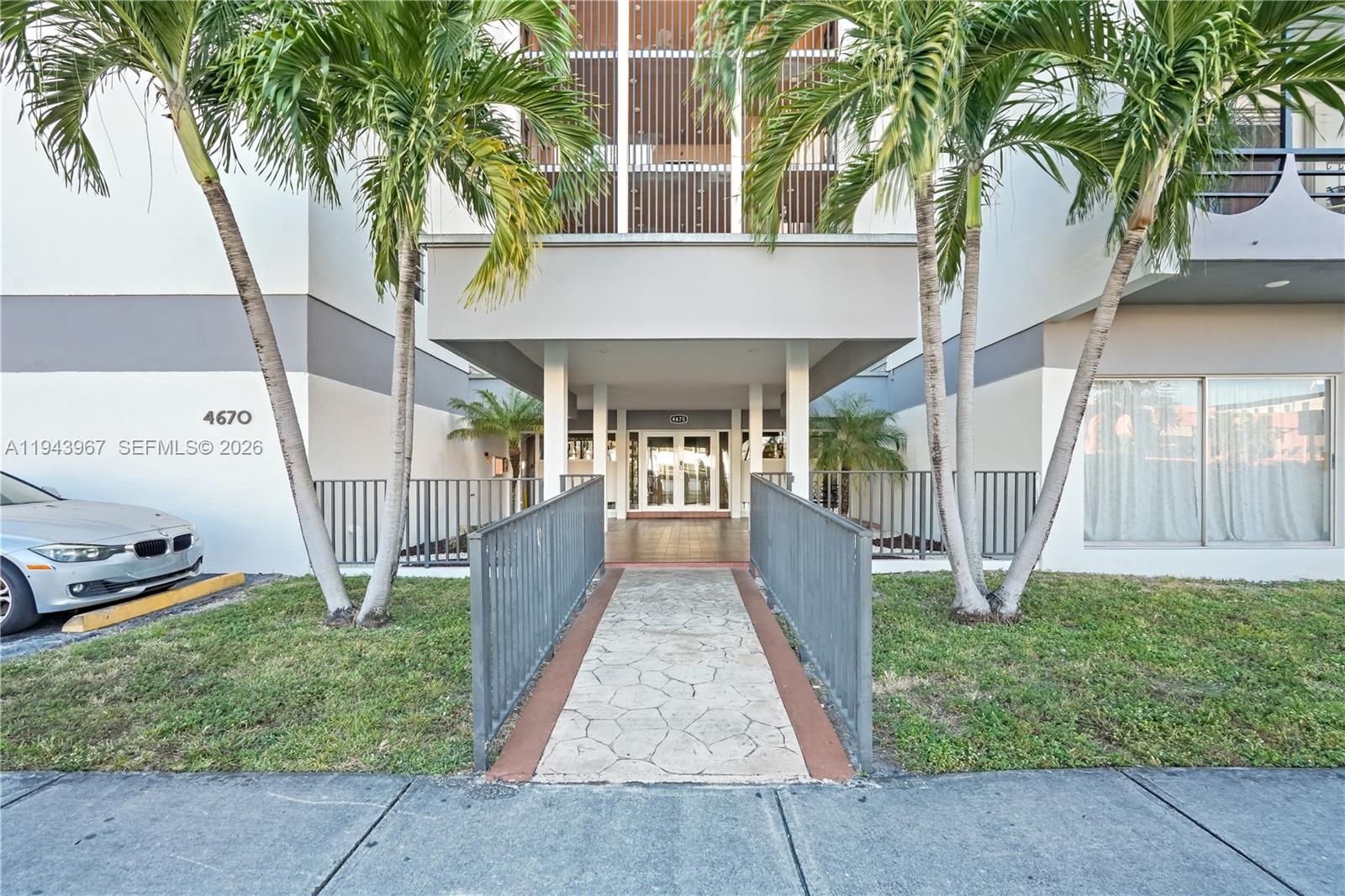 WESTLAND SOUTH CONDO - Residential