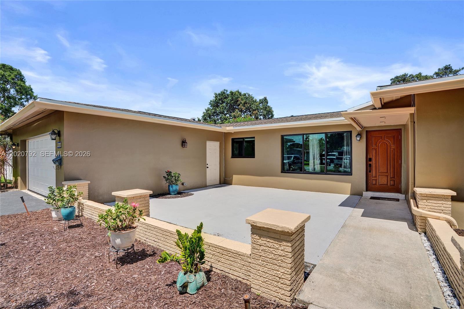480 SW 55th Ave