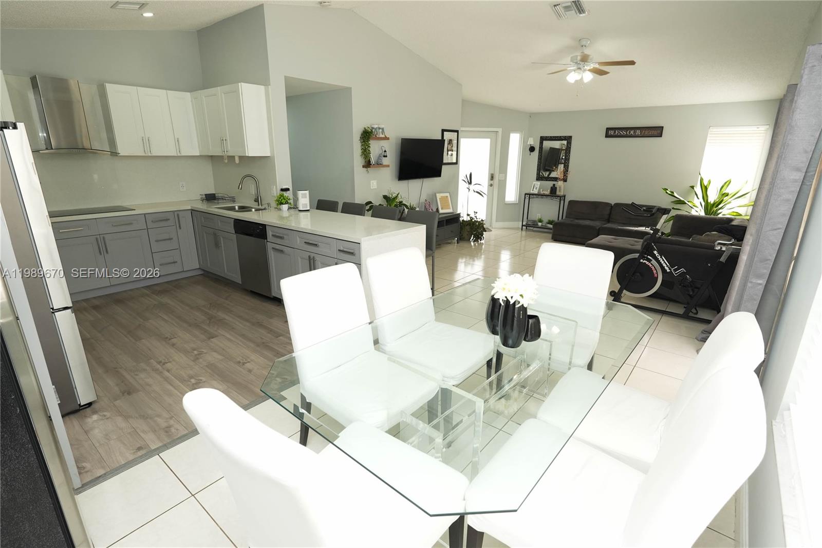 LAKEVIEW HOMES AT - Residential Lease