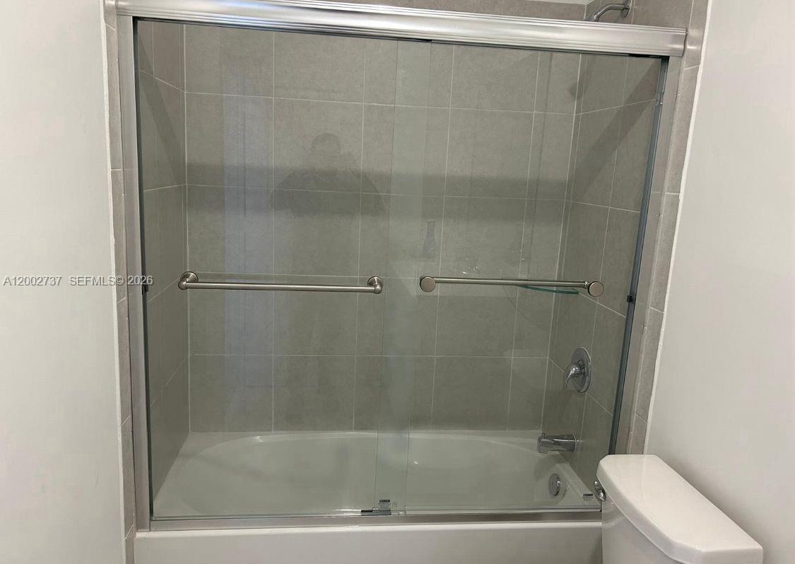 LAKESHORE AT THE FOUNTAIN - Residential Lease