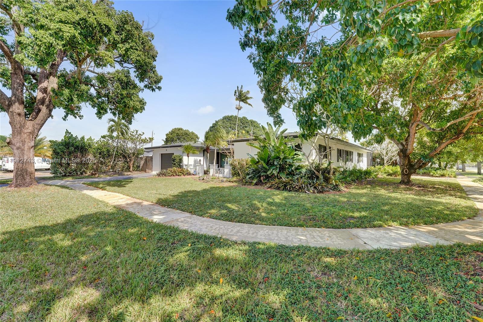 BOULEVARD HEIGHTS SEC 11 - Residential