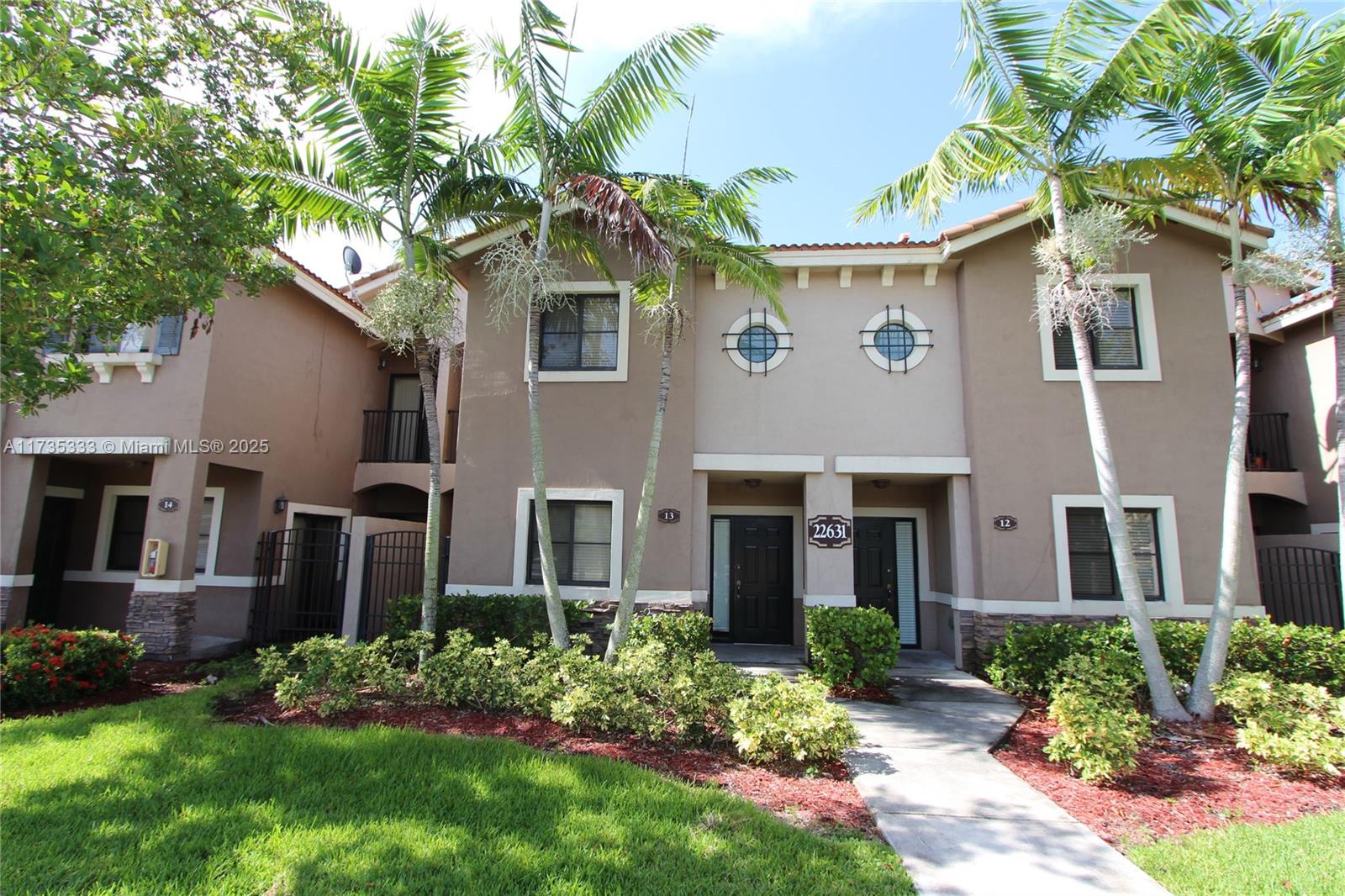 22631 Sw 88th Pl 13, Cutler Bay, Miami-Dade County, Florida - 2 Bedrooms  
3 Bathrooms - 