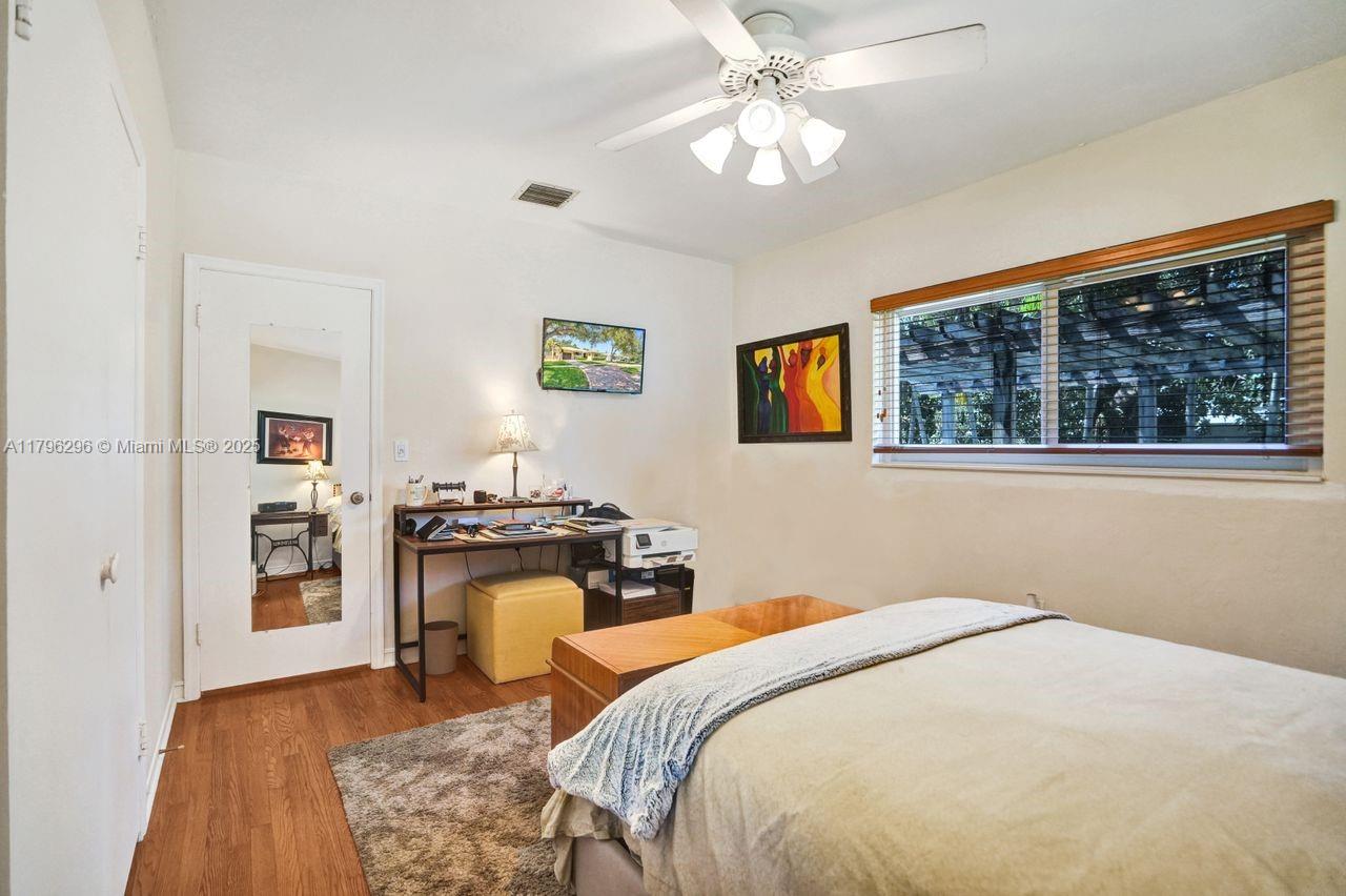 MIAMI SHORES SEC 2 - Residential