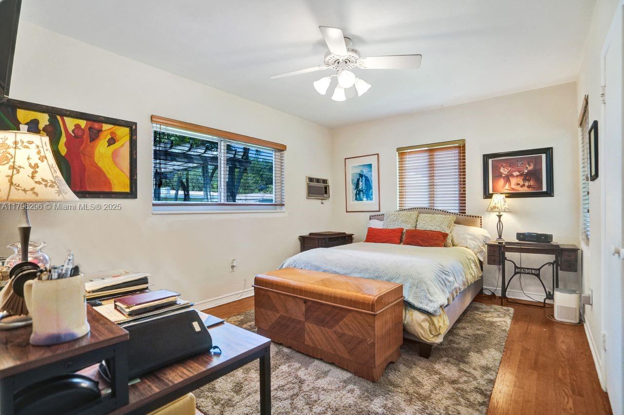 MIAMI SHORES SEC 2 - Residential