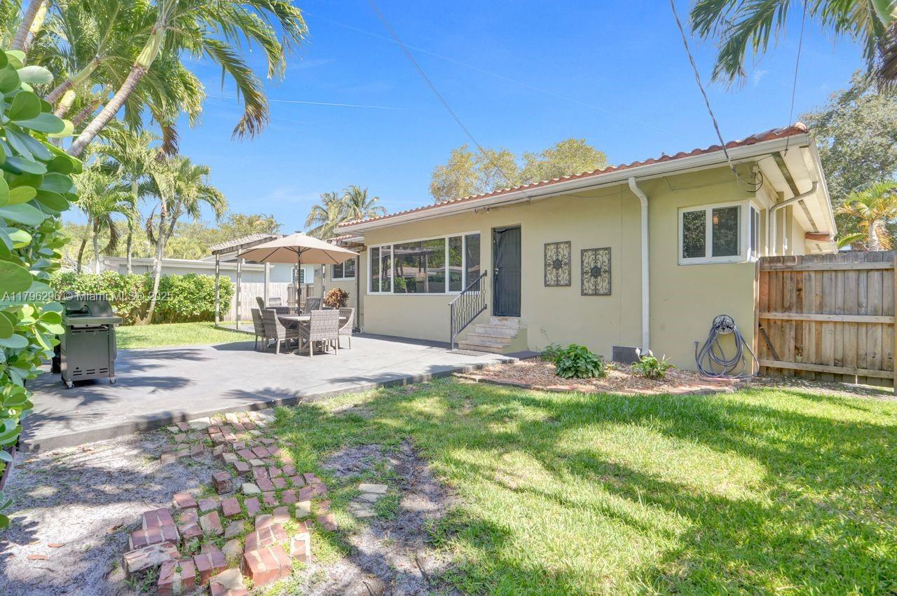 MIAMI SHORES SEC 2 - Residential