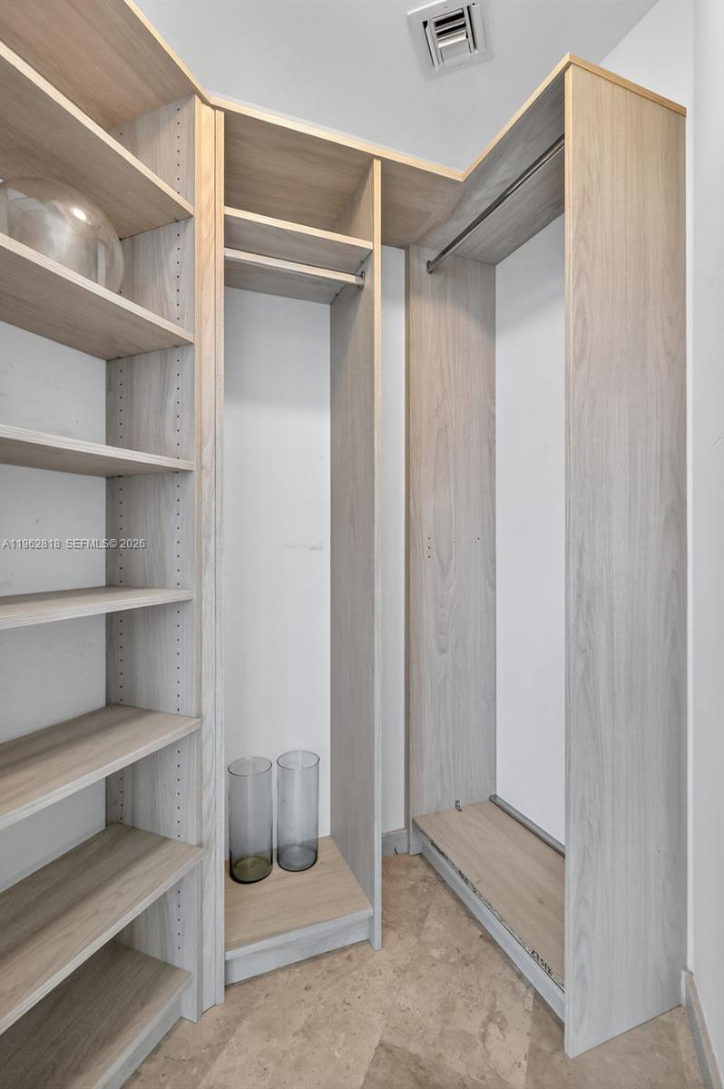 RISE CONDO - Residential Lease