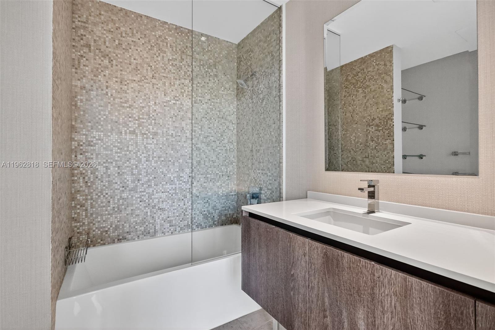 RISE CONDO - Residential Lease