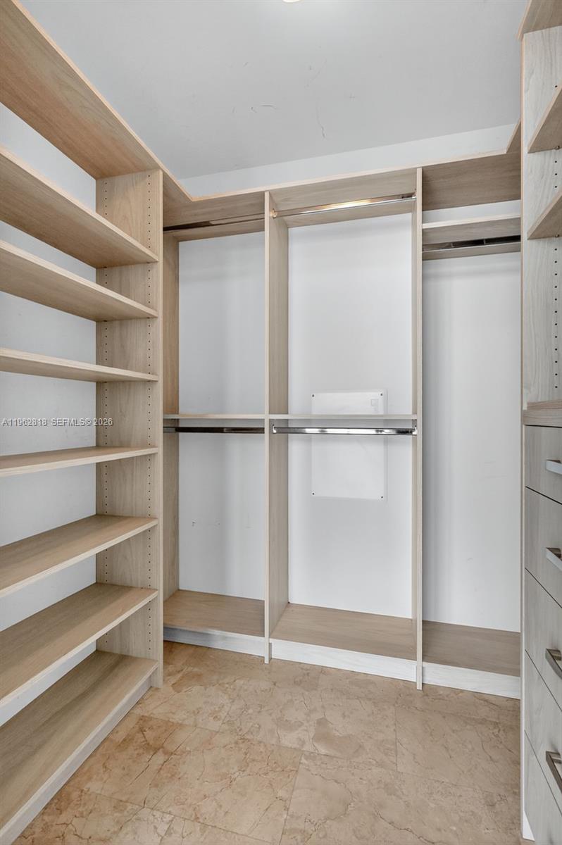 RISE CONDO - Residential Lease