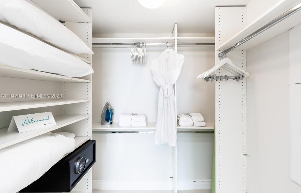 ICON BRICKELL CONDO NO 3 - Residential