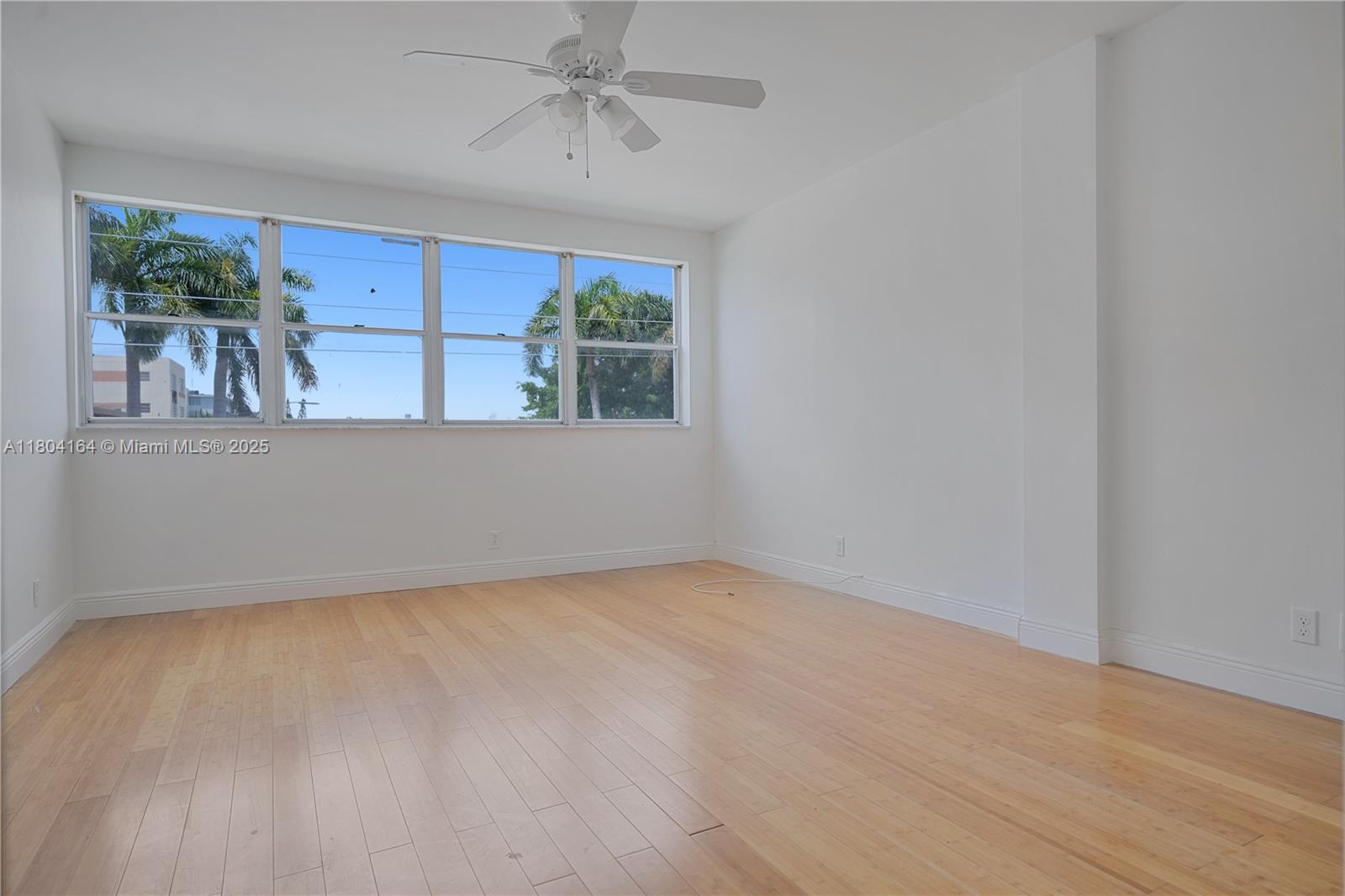 LONDON TOWERS - Residential Lease