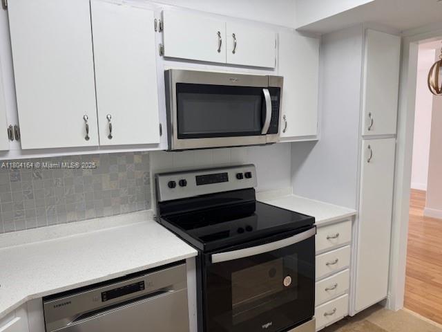 LONDON TOWERS - Residential Lease