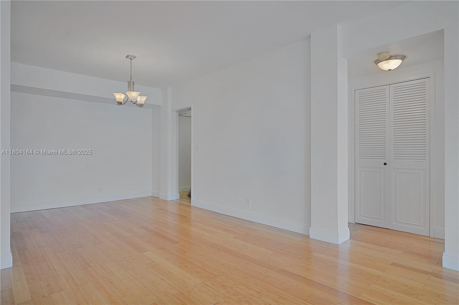 LONDON TOWERS - Residential Lease