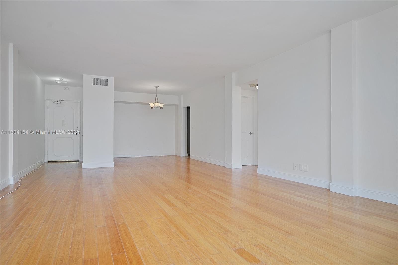 LONDON TOWERS - Residential Lease