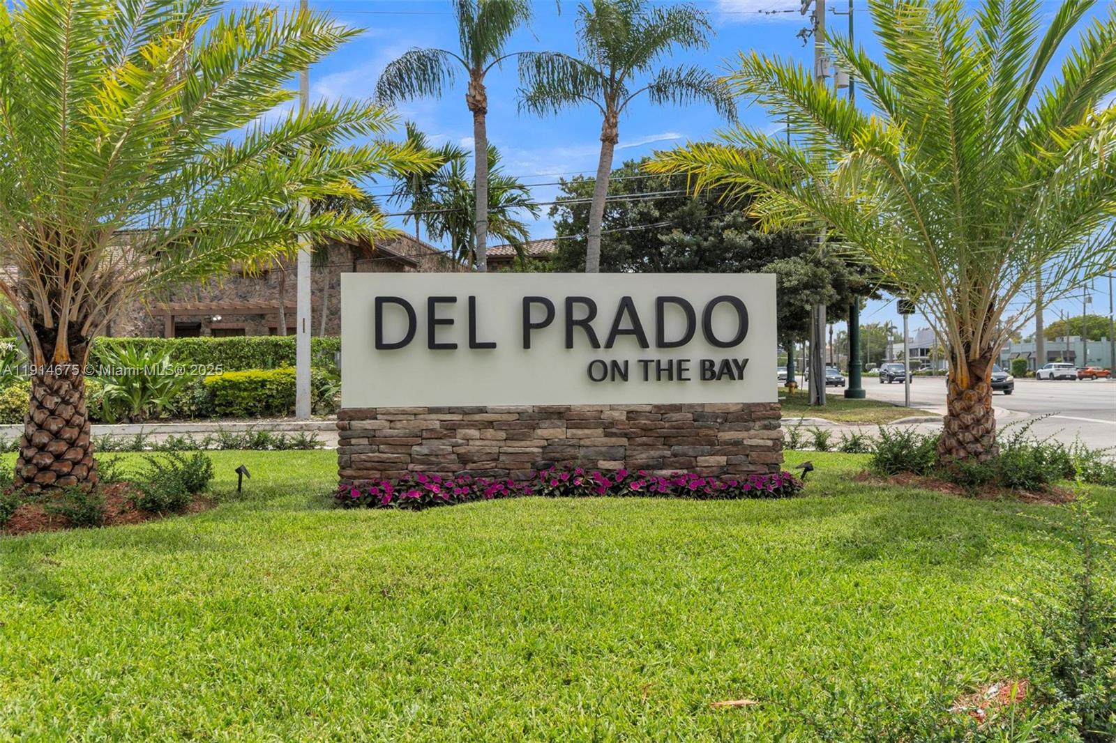 DEL PRADO - Residential