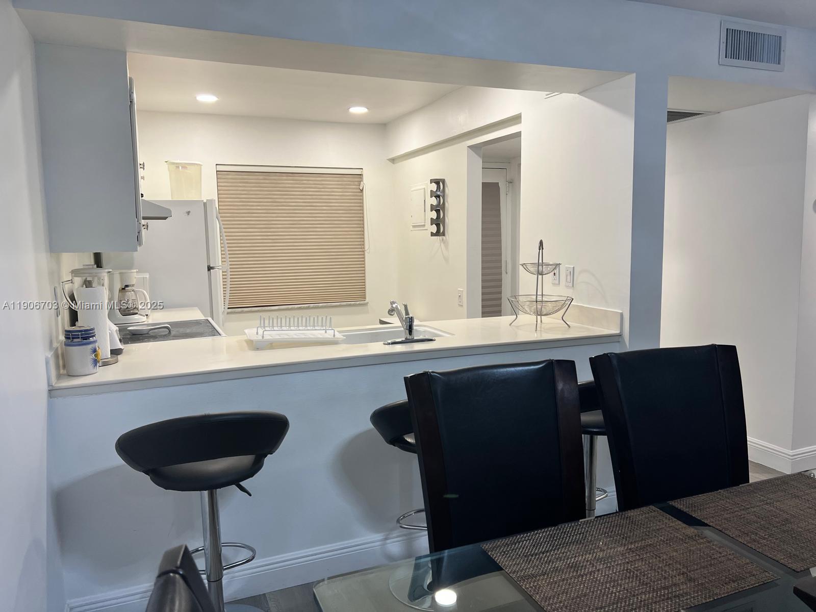 BAHAMA VILLAGE CONDO - Residential Lease