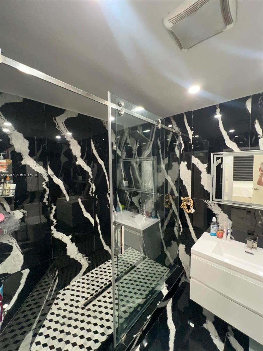 CENTRAL MIAMI PART 4 - Residential