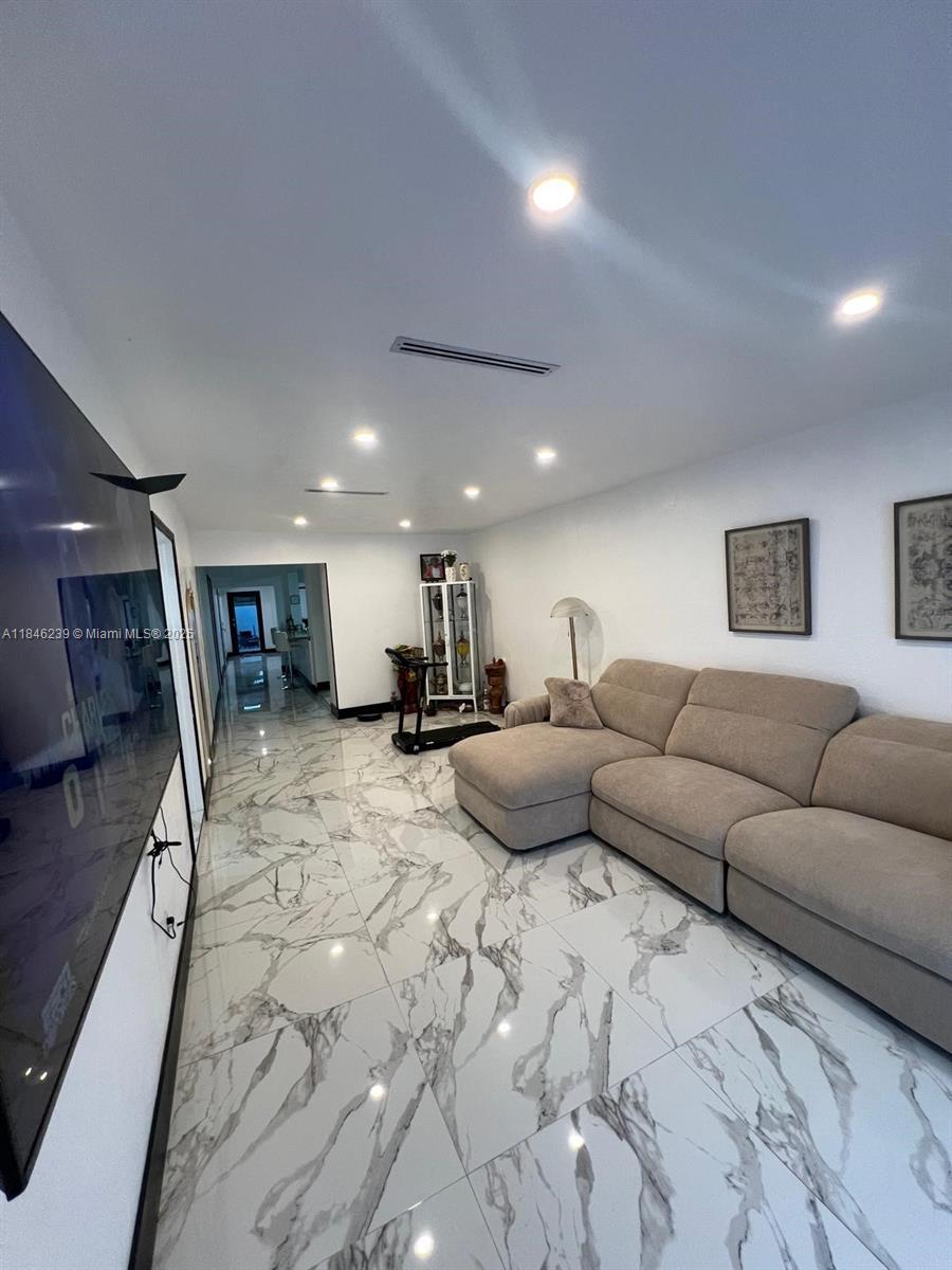 CENTRAL MIAMI PART 4 - Residential