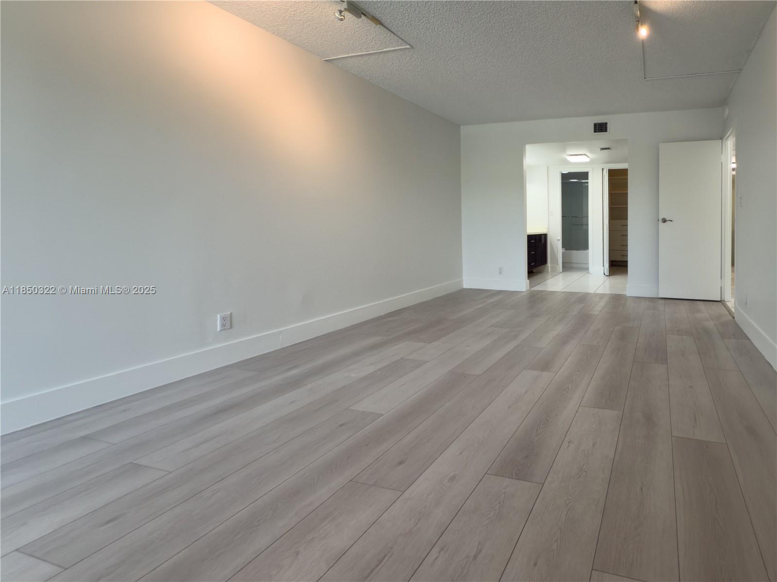 ARLEN HOUSE EAST CONDO - Residential