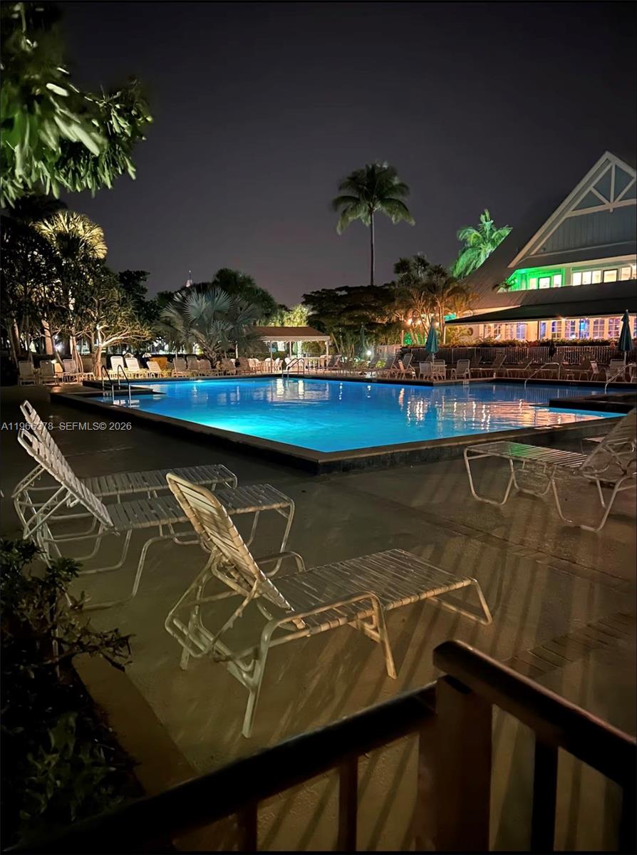 PLANTATION VILLAS CONDO - Residential