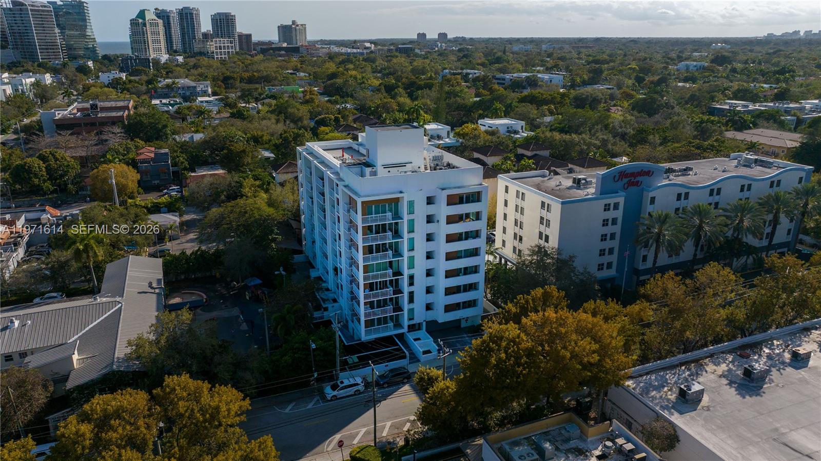 VILLAGGIO IN THE GROVE TO - Residential