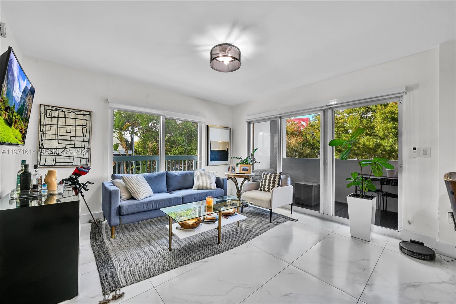 2740 SW 28th Ter 202