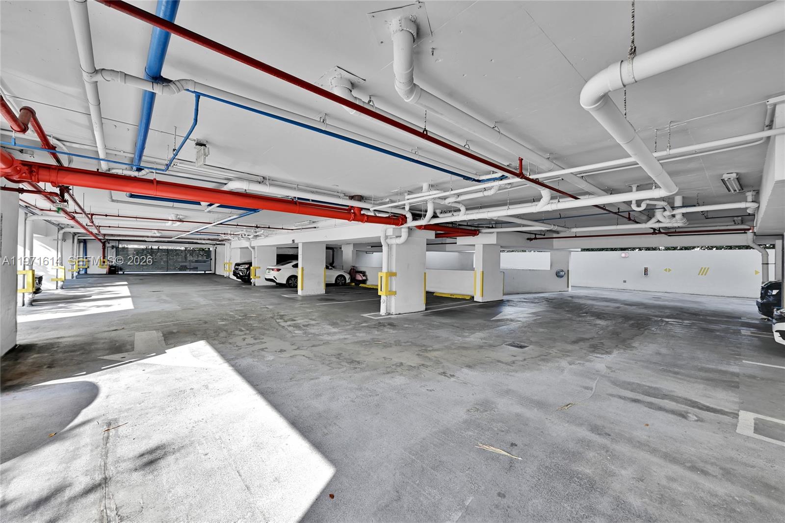 VILLAGGIO IN THE GROVE TO - Residential