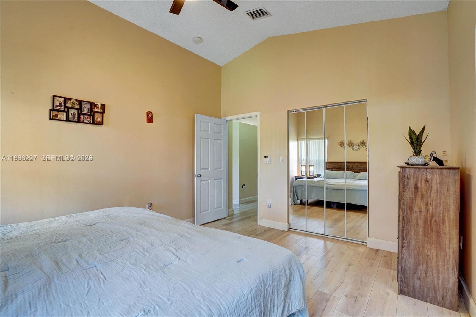 CRYSTAL POINTE - Residential