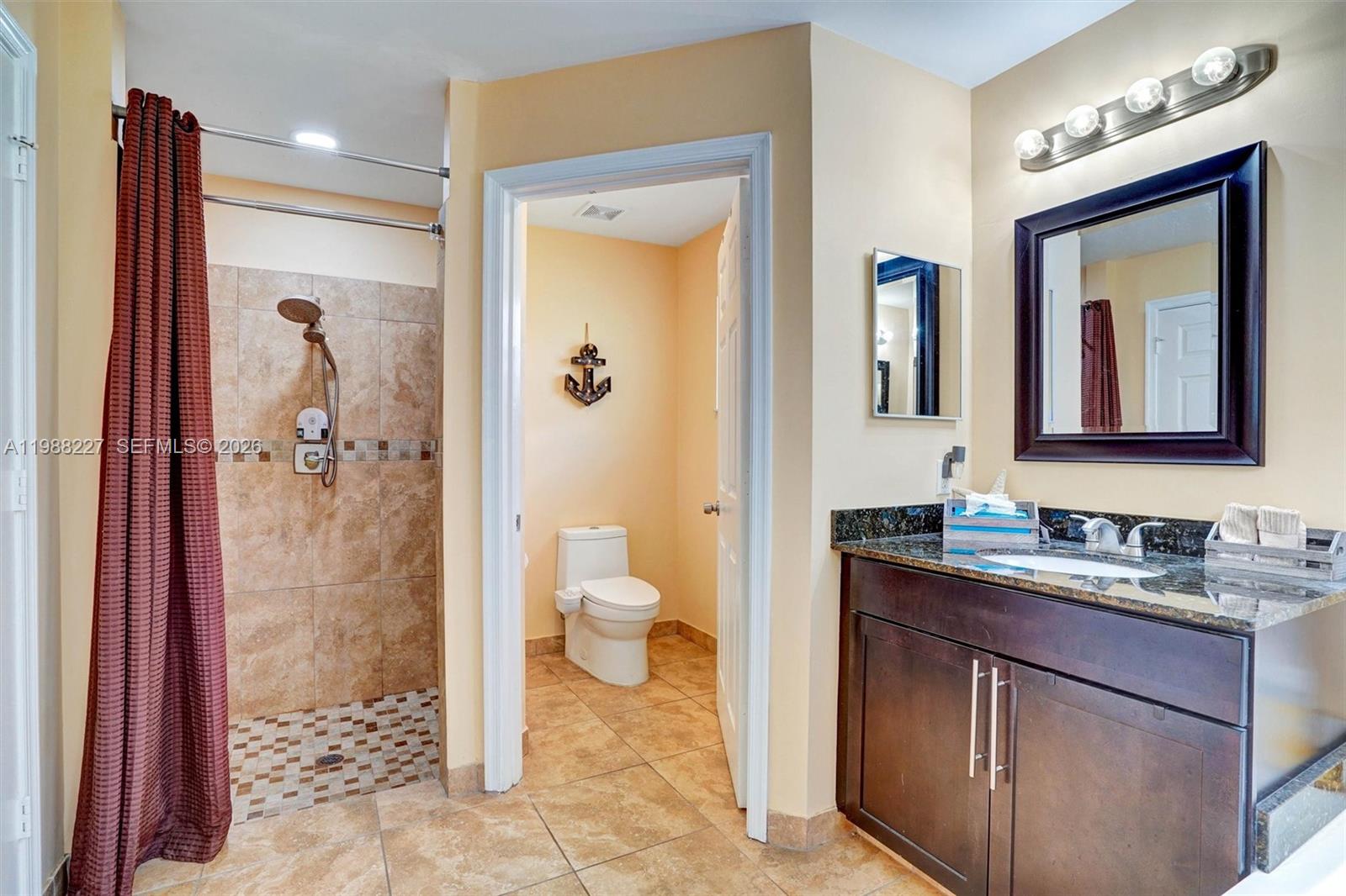 CRYSTAL POINTE - Residential