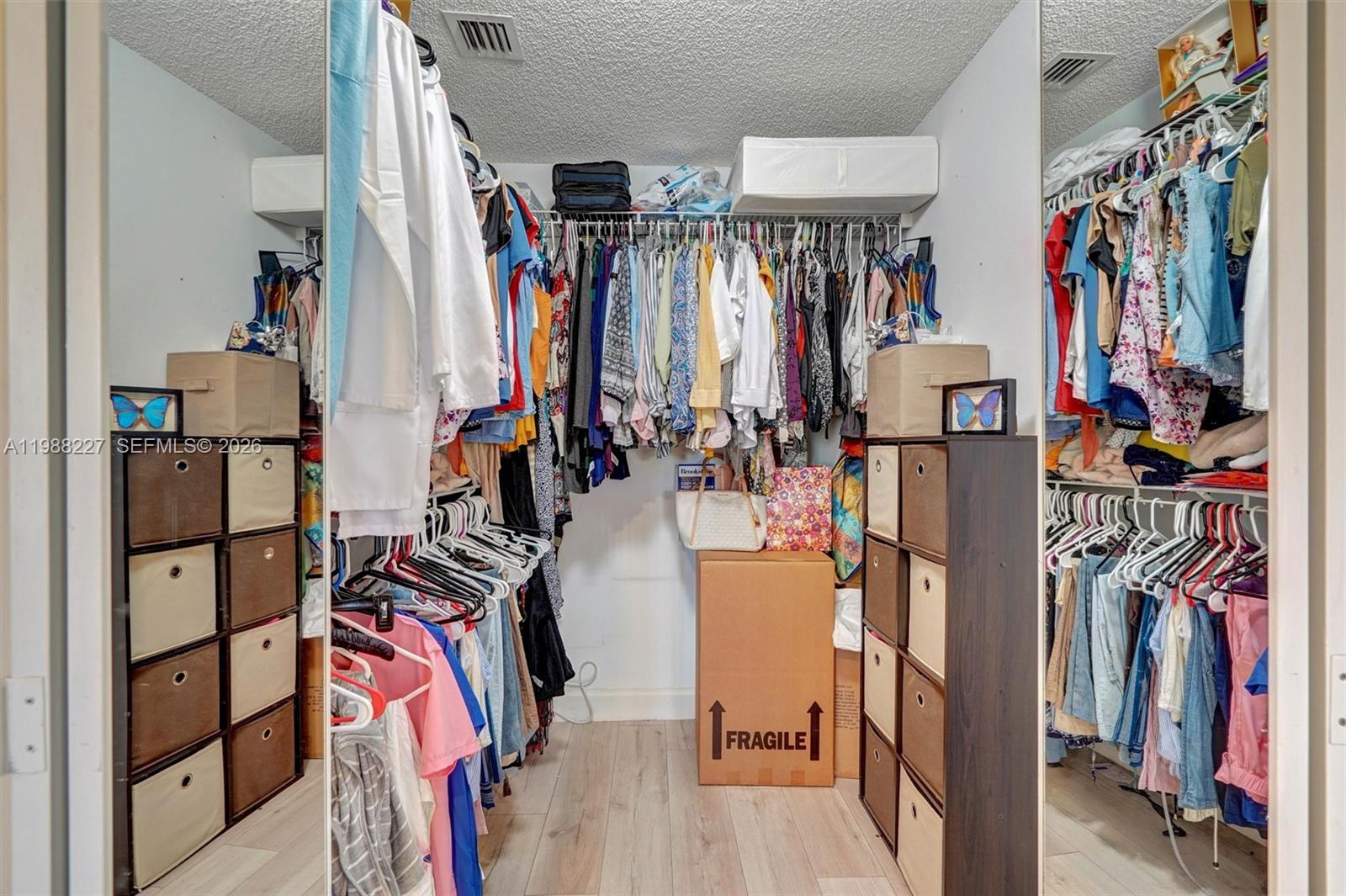 CRYSTAL POINTE - Residential