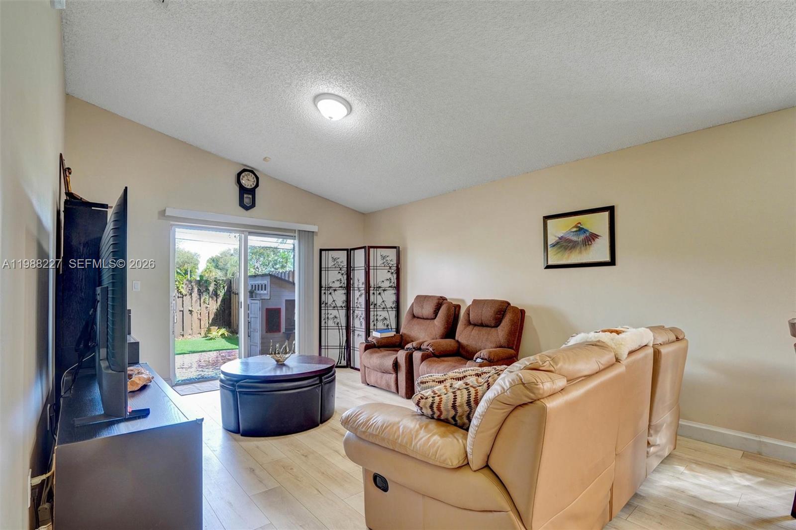 CRYSTAL POINTE - Residential