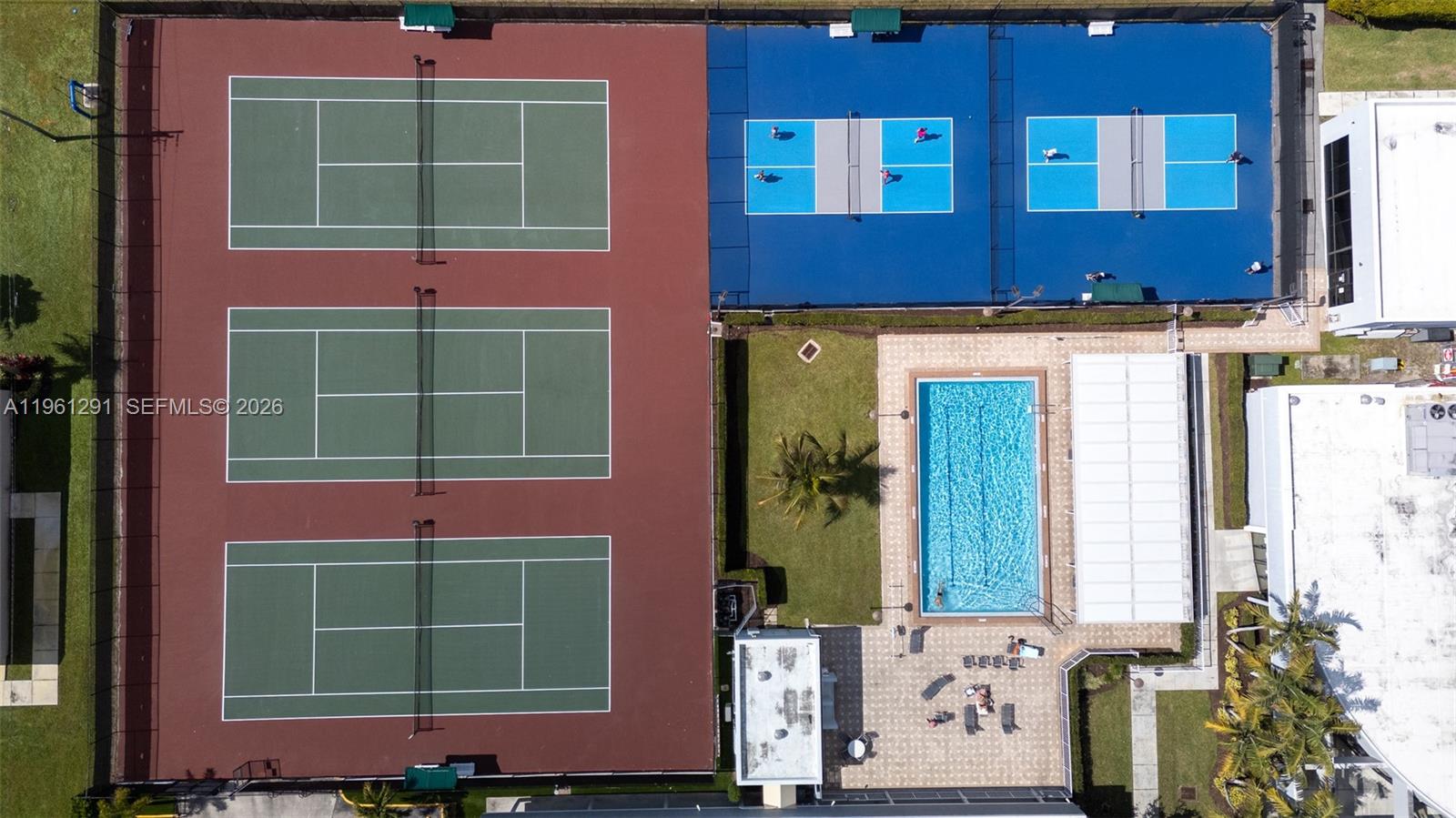 TILFORD O CONDO - Residential