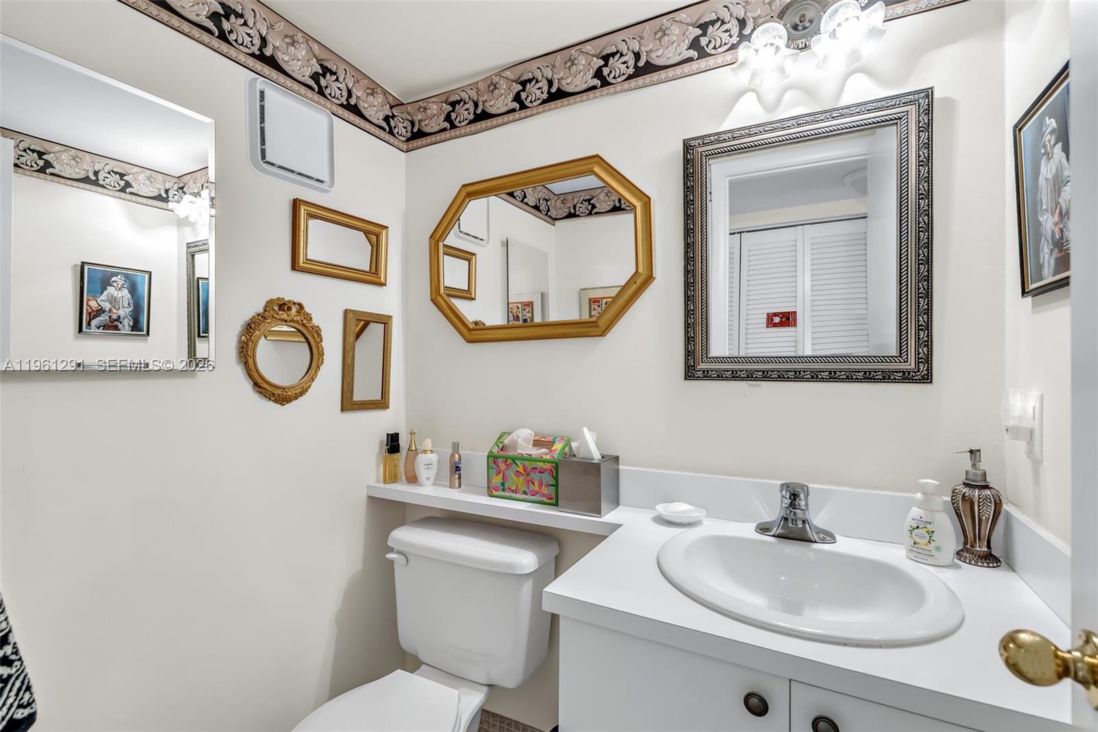 TILFORD O CONDO - Residential