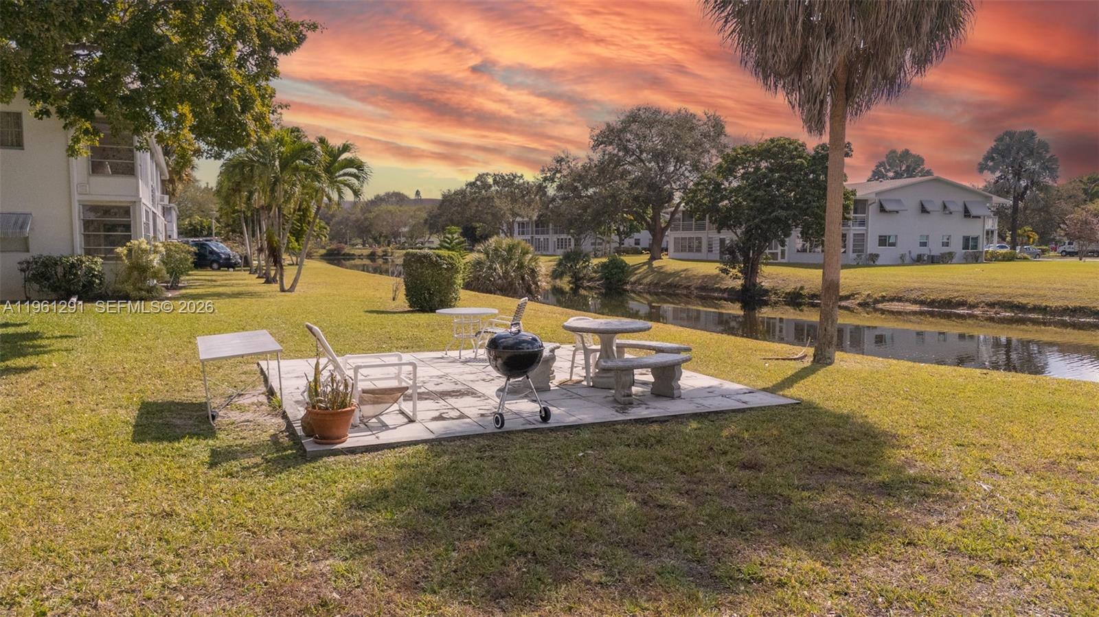 TILFORD O CONDO - Residential