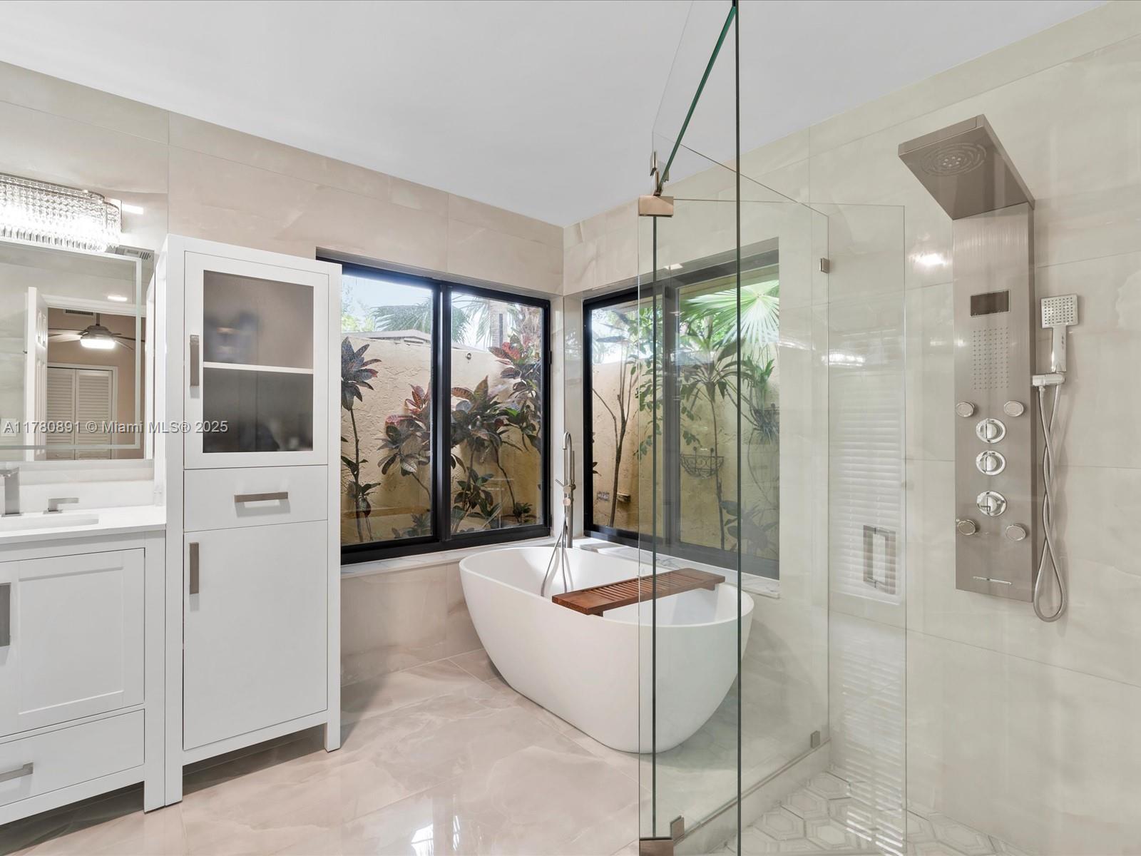 BONAVENTURE LAKES - Residential