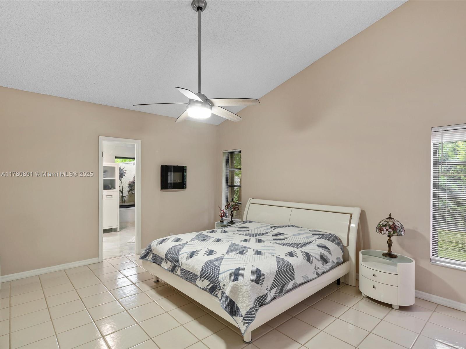 BONAVENTURE LAKES - Residential