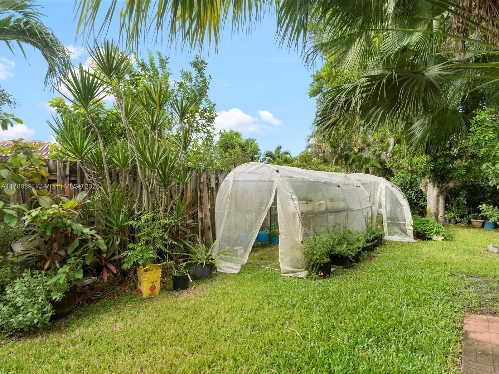 BONAVENTURE LAKES - Residential